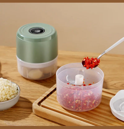Hot Sale Mini Electric Garlic Chopper100ml Kitchen Tool Portable Cordless USB Charging Meat Grinder Food Onion Vegetable Chopper