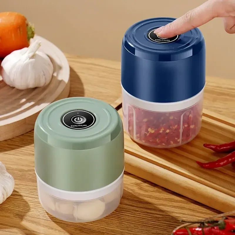 Hot Sale Mini Electric Garlic Chopper100ml Kitchen Tool Portable Cordless USB Charging Meat Grinder Food Onion Vegetable Chopper